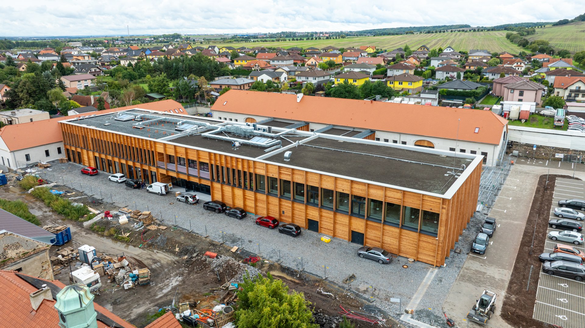 Výstavba svazkové školy Pod Beckovem - objekt školy v Bašti